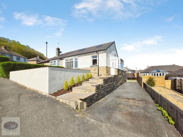 4 bedroom semi detached bungalow for sale