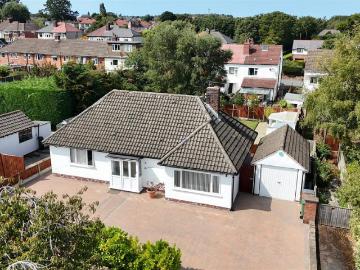 4 bedroom detached bungalow for sale