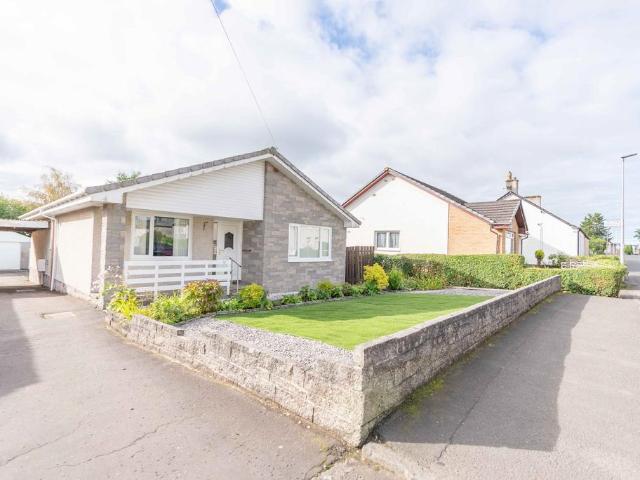4 bedroom detached bungalow for sale