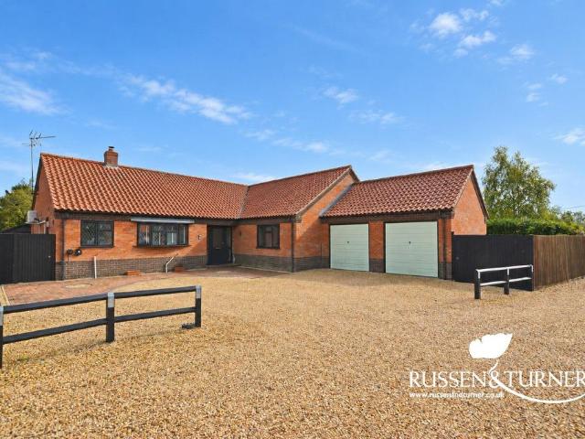 4 bedroom detached bungalow for sale