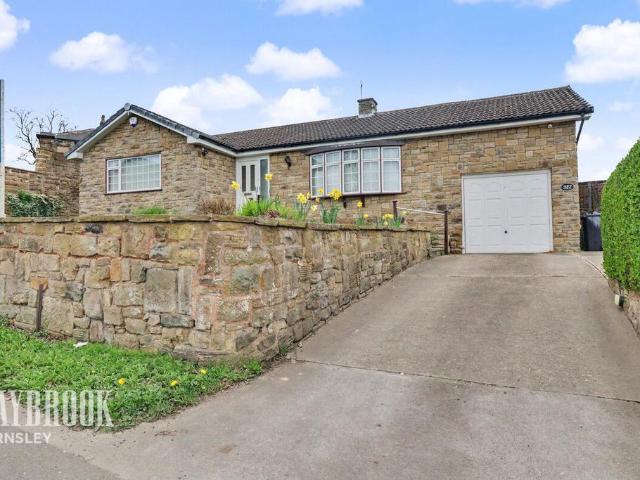 4 bedroom detached bungalow for sale