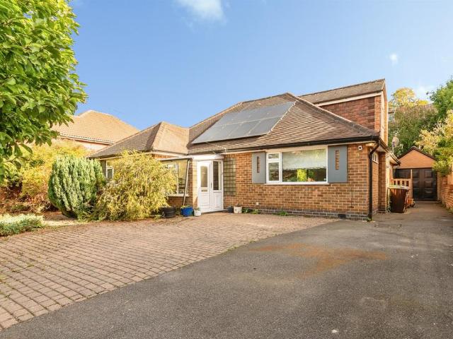 4 bedroom detached bungalow for sale