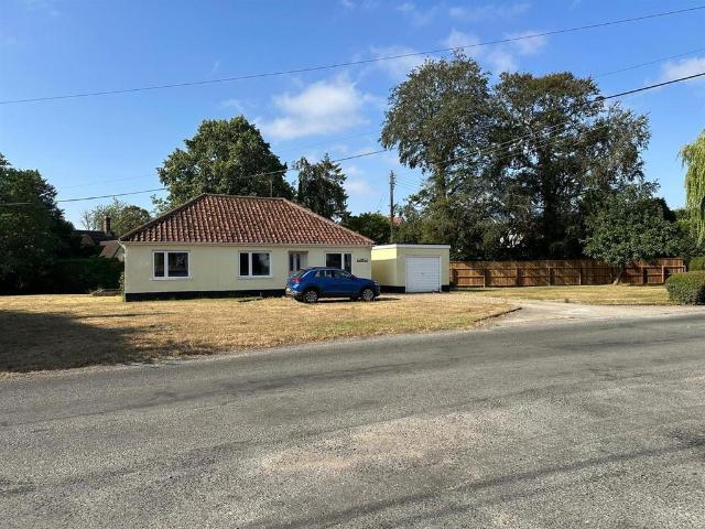 4 bedroom detached bungalow for sale