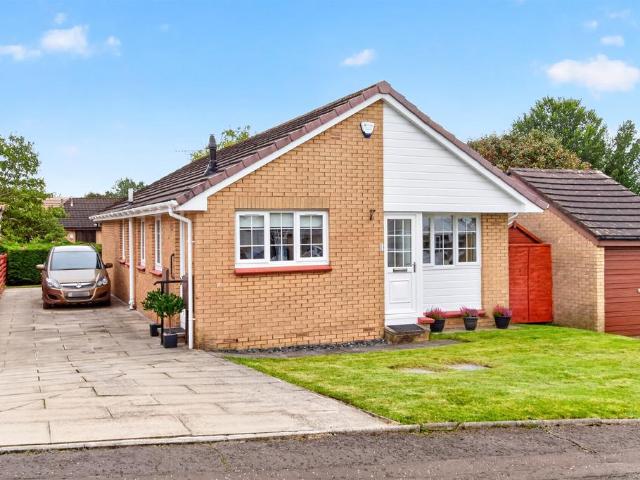 4 bedroom detached bungalow for sale