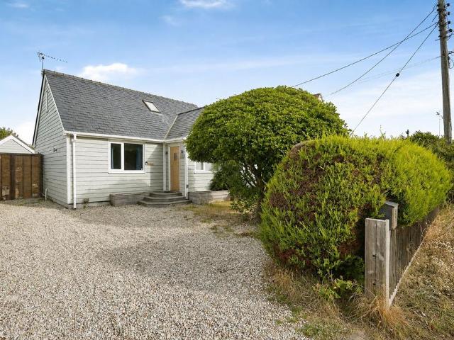 4 bedroom detached bungalow for sale