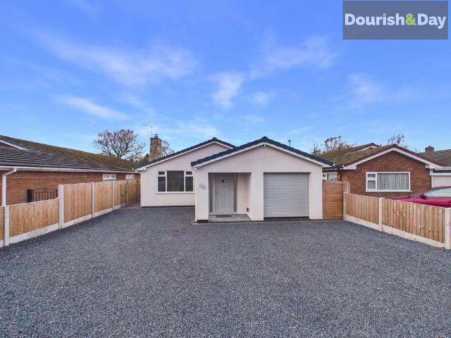 4 bedroom detached bungalow for sale