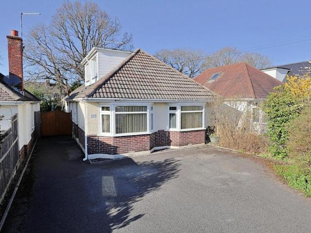 4 bedroom detached bungalow for sale