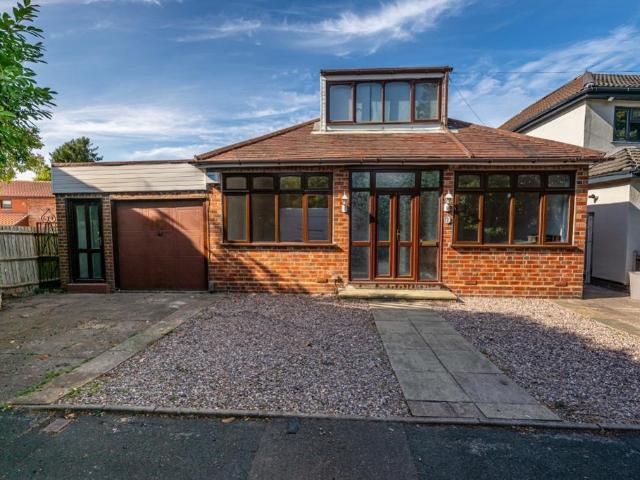 4 bedroom detached bungalow for sale