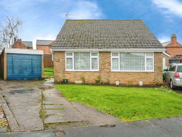 4 bedroom detached bungalow for sale