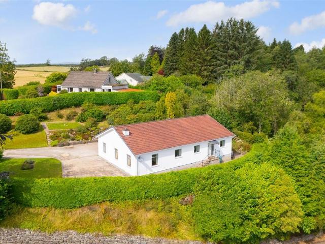 4 bedroom detached bungalow for sale