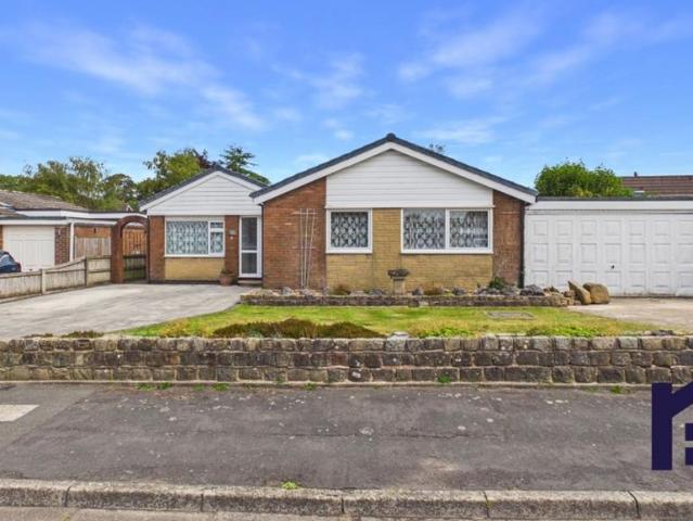 4 bedroom detached bungalow for sale