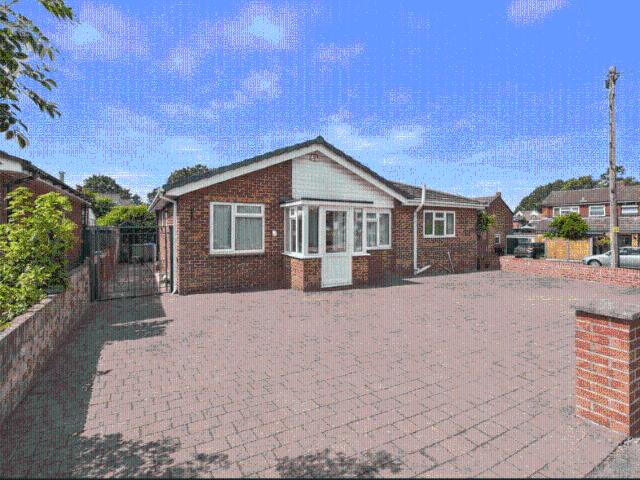 4 bedroom detached bungalow for sale