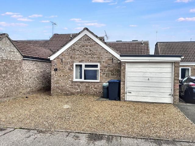 4 bedroom detached bungalow for sale