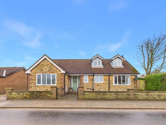 4 bedroom detached bungalow for sale