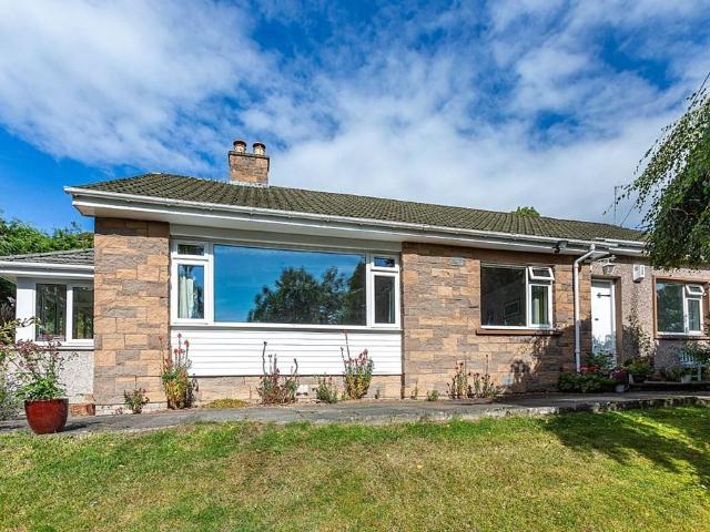 4 bedroom detached bungalow for sale