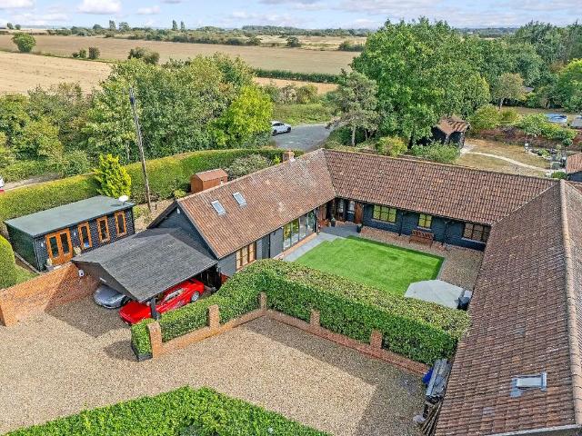 4 bedroom detached bungalow for sale