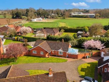 4 bedroom detached bungalow for sale