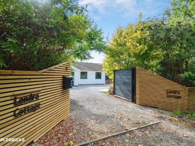 4 bedroom detached bungalow for sale