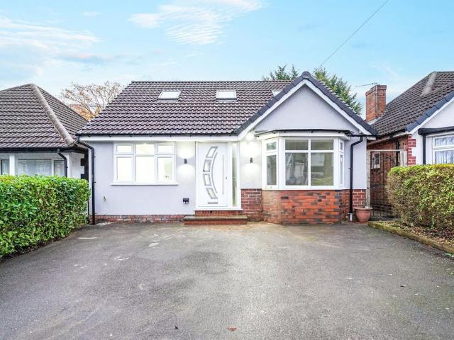 4 bedroom detached bungalow for sale