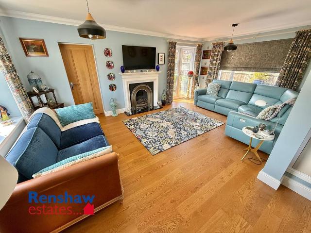4 bedroom detached bungalow for sale