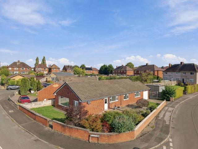4 bedroom detached bungalow for sale