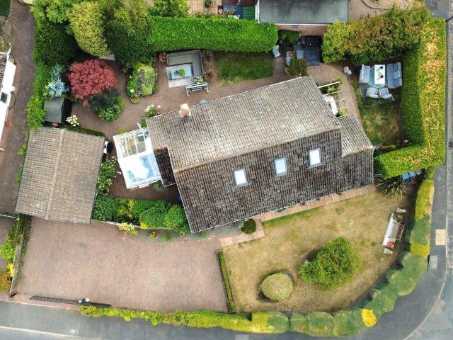 4 bedroom detached bungalow for sale