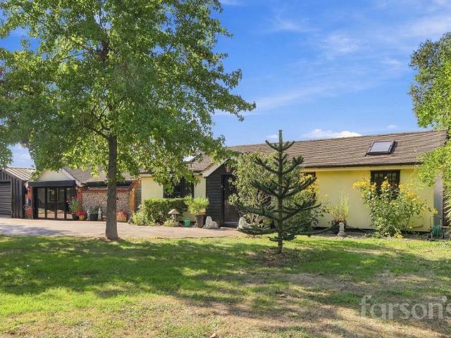 4 bedroom detached bungalow for sale