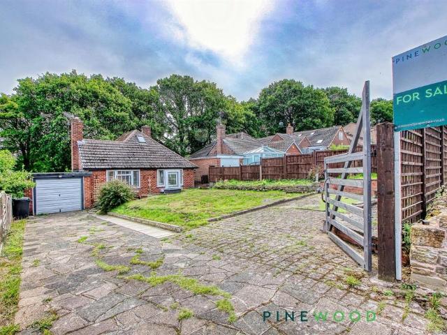 4 bedroom detached bungalow for sale