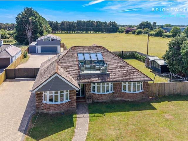 4 bedroom detached bungalow for sale