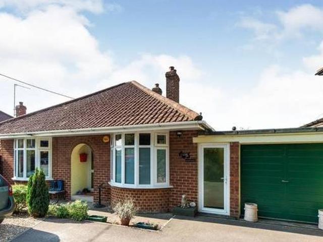 4 bedroom detached bungalow for sale in Copheap Lane Warminster BA12