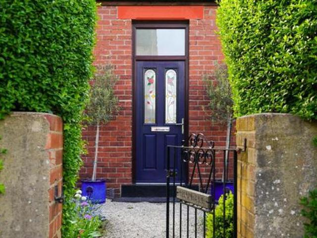 4 Bedroom Detached Bungalow For Sale In Leeds