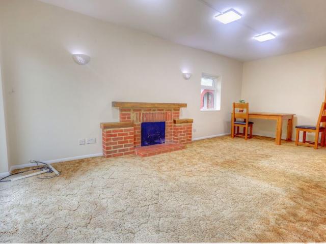 4 Bedroom Detached Bungalow To Rent