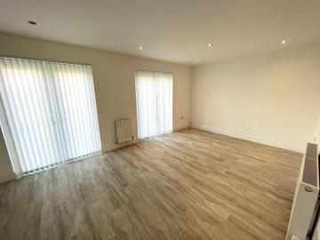 4 bedroom detached bungalow to rent