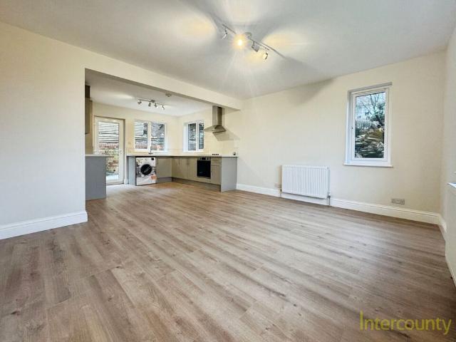 4 Bedroom Detached Bungalow To Rent