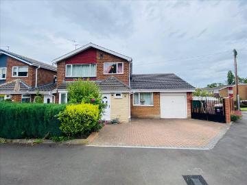 4 Bedroom Detached for Rent