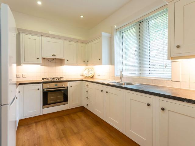 4 bedroom Detached for rent in Headington Road, Headington, OX3