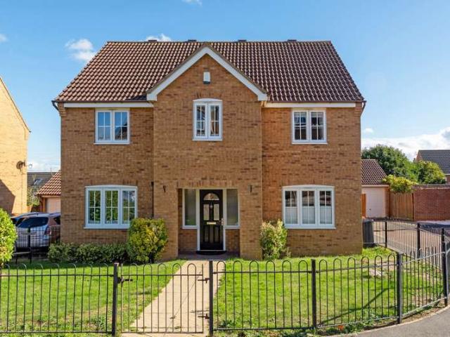 4 Bedroom Detached House