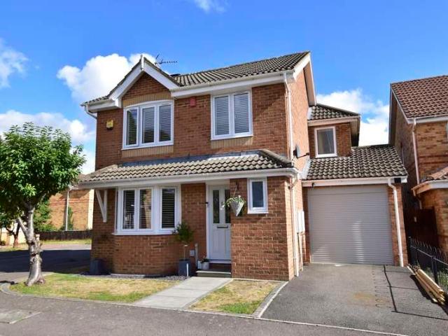 4 Bedroom Detached House
