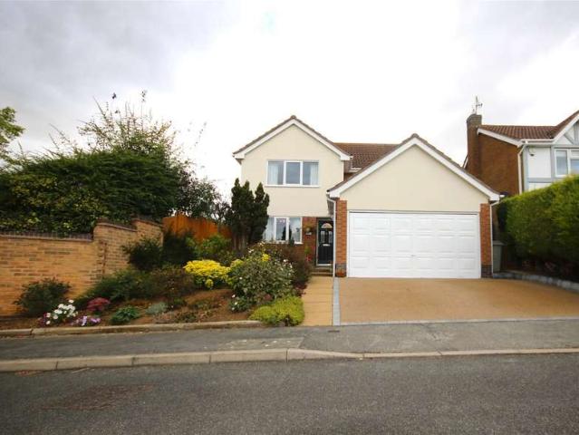 4 Bedroom Detached House