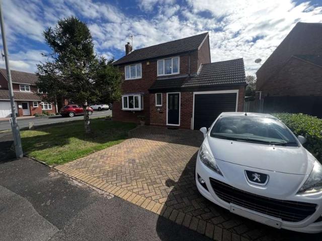 4 Bedroom Detached House