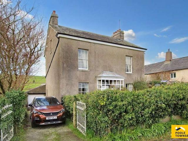 4 Bedroom Detached House