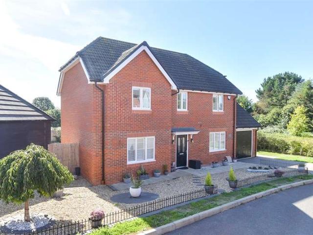 4 Bedroom Detached House