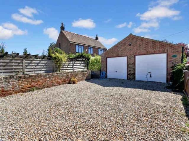 4 Bedroom Detached House