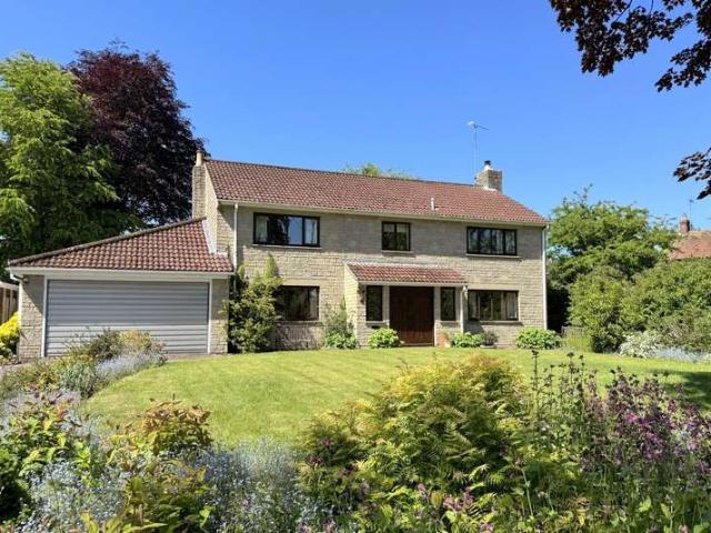 4 Bedroom Detached House