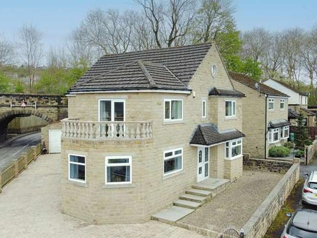 4 Bedroom Detached House