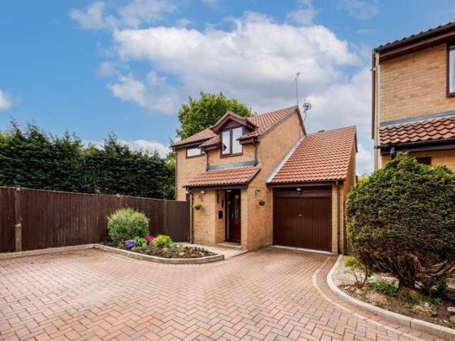 4 Bedroom Detached House