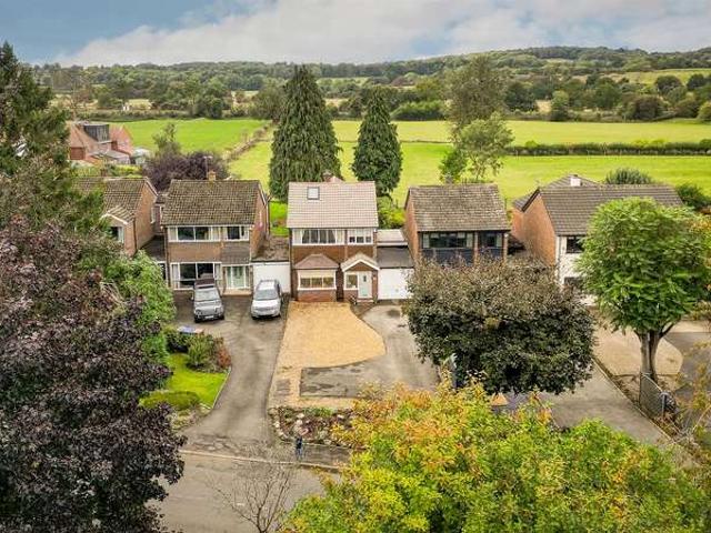 4 Bedroom Detached House