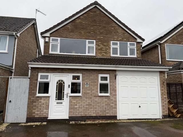 4 Bedroom Detached House