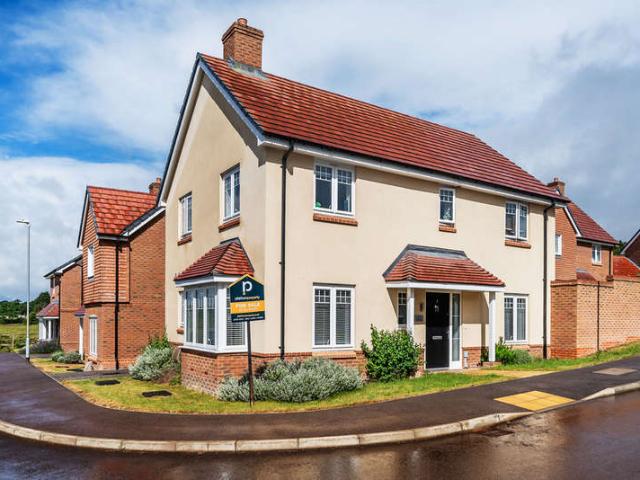 4 Bedroom Detached House