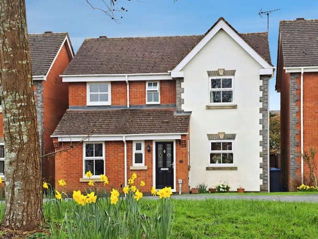4 Bedroom Detached House